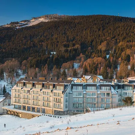 Czarna Gora 310 시에나